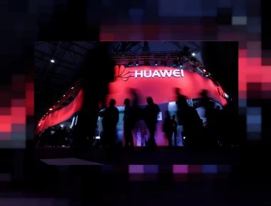 «Μαχαιριά» Huawei στην Google: Ετοιμο το λογισμικό που θα «σκοτώσει» το Android - Είναι 60% πιο γρήγορο!